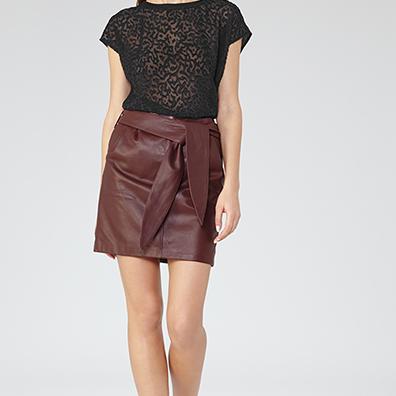 Leonie Burgundy Belted Leather Mini Skirt - REISS