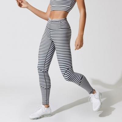 Love Ankle Leggings in Striped