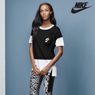 Black & White Nike Signal T-Shirt