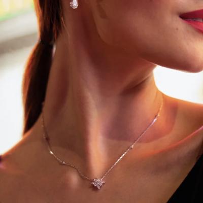 CAMELIA NECKLACE SILVER