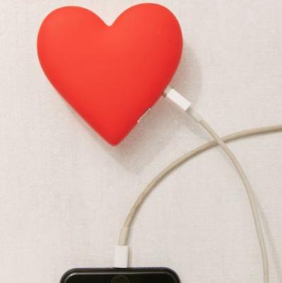 MojiPower Heart Portable Power Bank