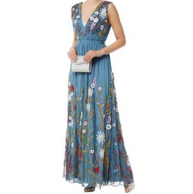 Alice + Olivia - Merrill Floral Embroidered Gown