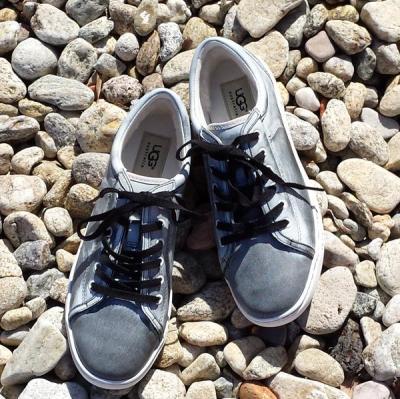 UGG Women's TOMI casual shoes