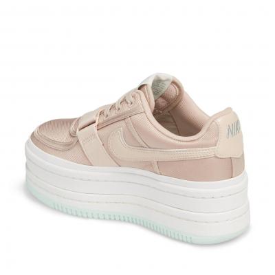 Nike Vandal 2K Sneaker (Women)