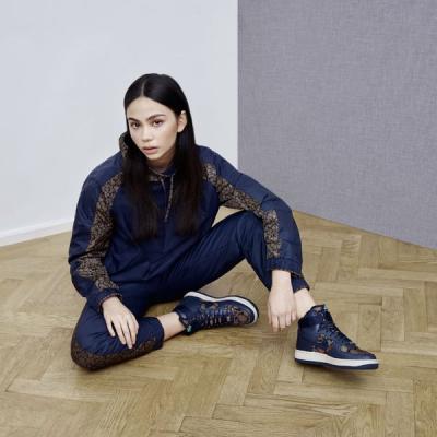 NIKE X LIBERTY Obsidian Cameo Print Pullover Jacket