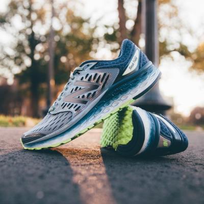 Womens fresh foam 1080 trainers - New Balance