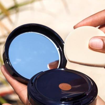 Estée Lauder Double Wear makeup to-go foundation