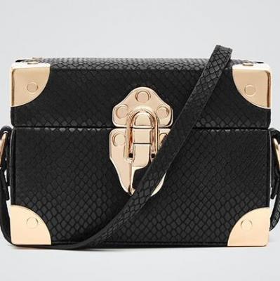 Reiss EFREN EXOTIC MINI BOX BAG BLACK