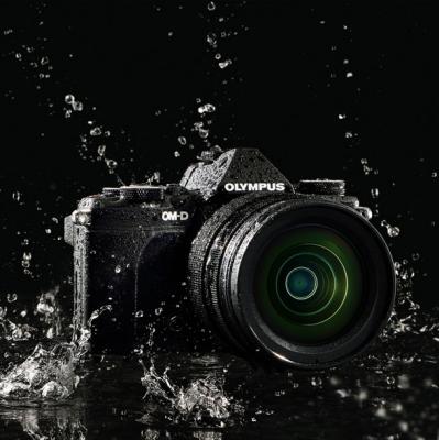 OLYMPUS OM-D E-M5 Mark II