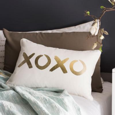 Safavieh Hugs And Kisses Pillow