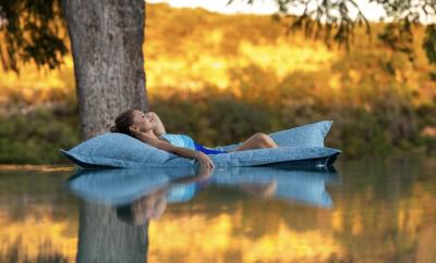 Laze Pillow - Floating Pool Pillow - Floating Cushion Ledge Lounger
