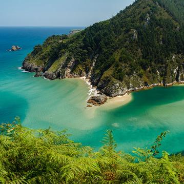 Ria de Tina Menor, Cantabria, Spain