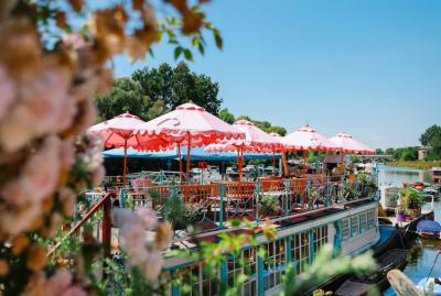 PEGGY JEAN AT RIVERSIDE GREEN. RICHMOND, UK