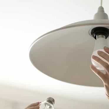 Learn to change a bulb