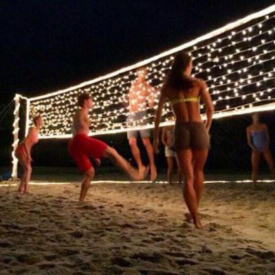 Play Light up volleyball