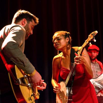 See Birds of Chicago in concert