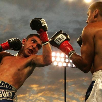 Watch a boxing match