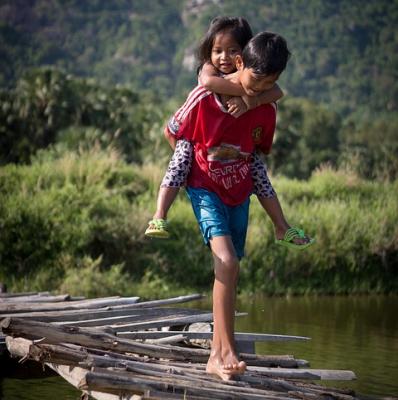 Place my trust in someone