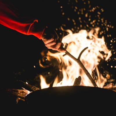 Cook on a camp fire