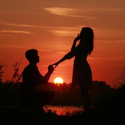 Witness a wedding proposal