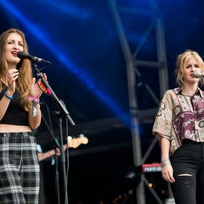 See Ward Thomas in concert