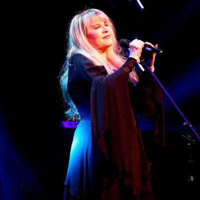 See Stevie Nicks on tour