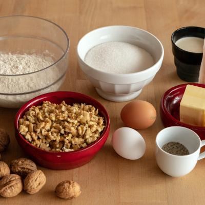 Bake a cake with no instant mixes