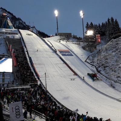 Watch ski jumping