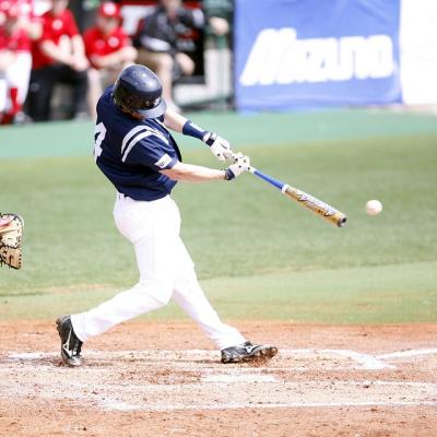 Hit a home run (baseball)