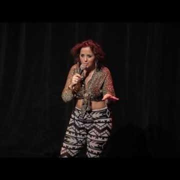 See Luisa Omielan perform live