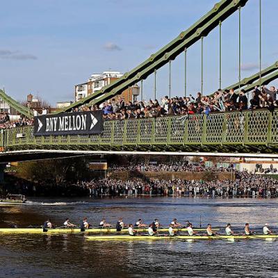 Watch the Boat Race (Oxford v Cambridge)