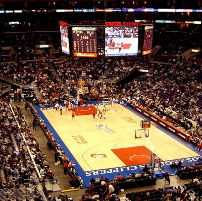 Get a front-row seat at a Los Angeles Lakers game