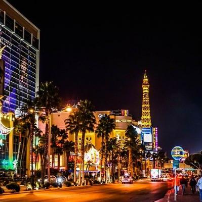 Drive along the Strip in Las Wegas