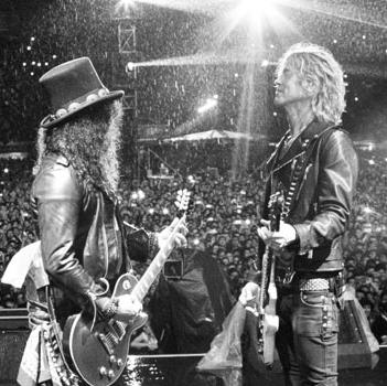 See Guns N' Roses live on tour