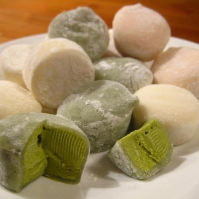 Eat mochi ice cream