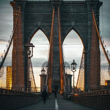 Walk over Brooklyn Bridge