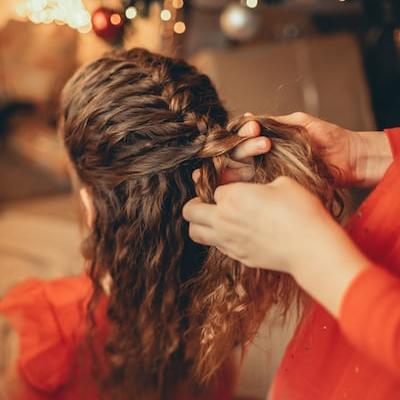 Braid someone's hair