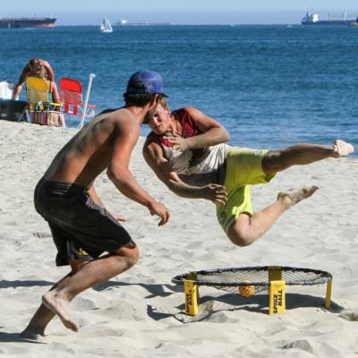 Play Spikeball