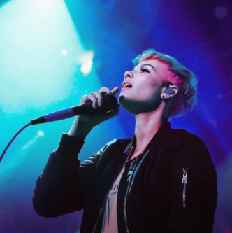 See Halsey in concert