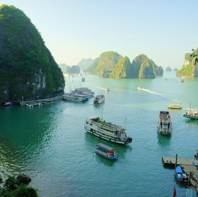 Cruise Halong Bay