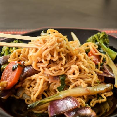 Eat yakisoba